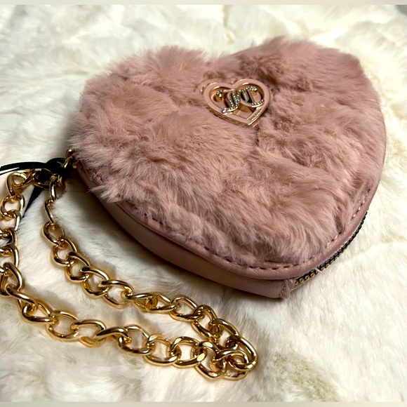 NEW Juicy Couture Dusty Blush Pink Fuzzy Wristlet Wallet - Picture 2 of 4